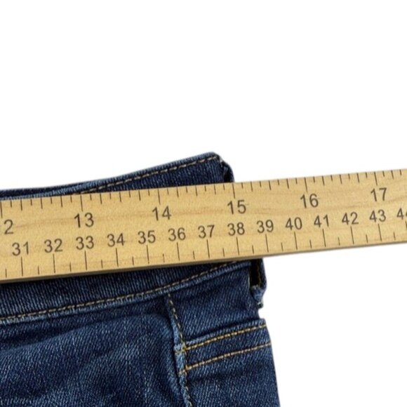 American Eagle Outfitters Shorts Low Rise Cuffed Raw Hem Women's Size 6 - Picture 3 of 7